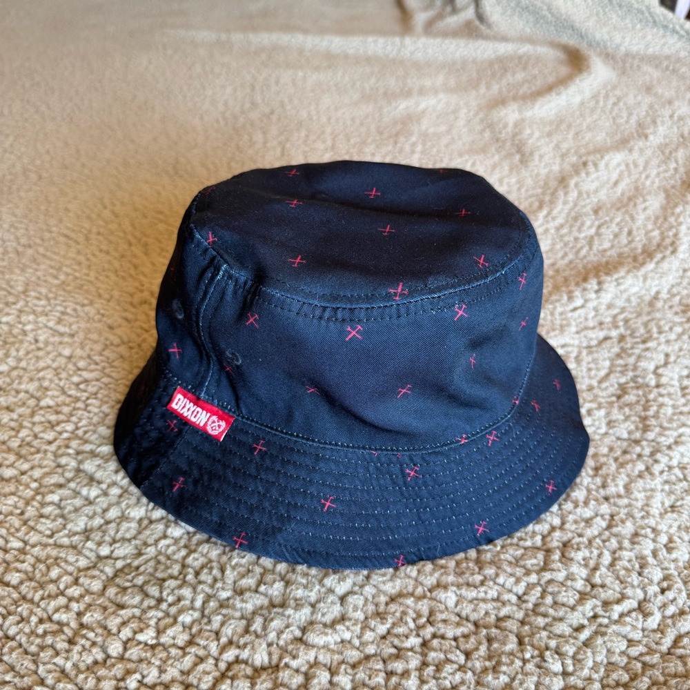 Dixxon Flannel reversible Bucket Hat